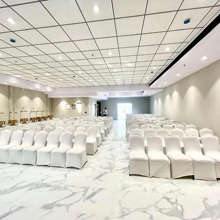 The Beacon Hotel Визакхапатнам Екстериор снимка