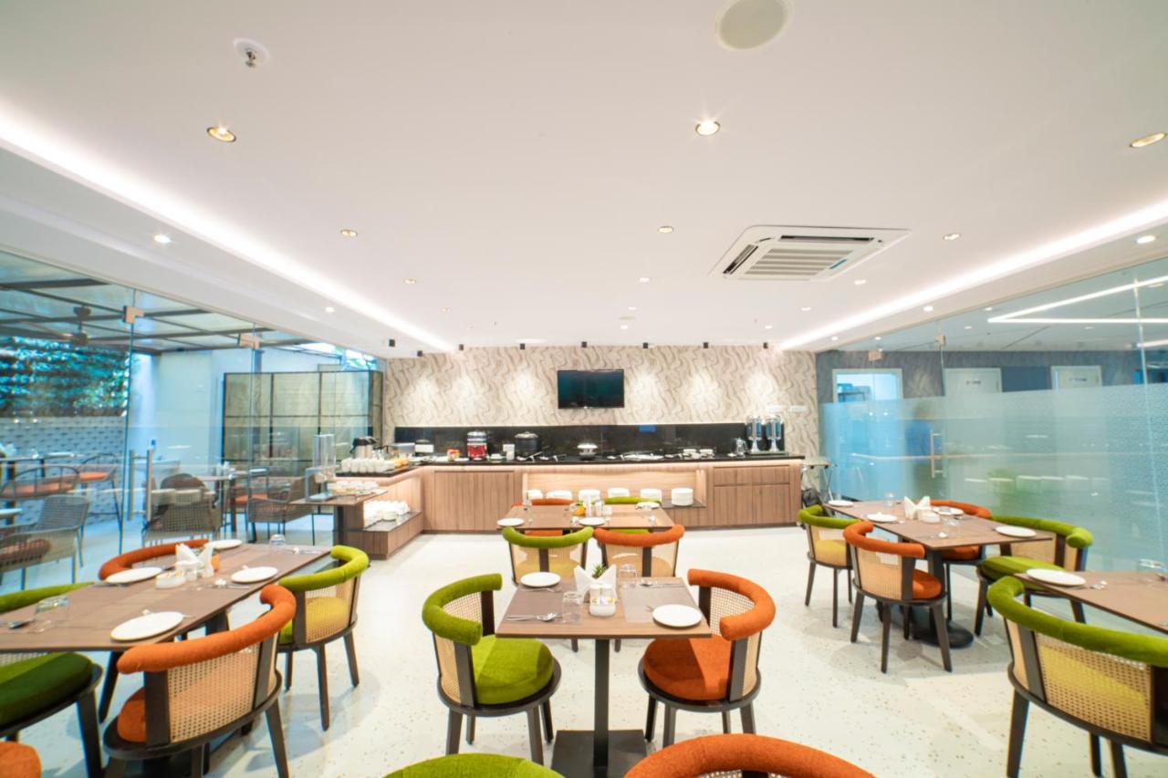 The Beacon Hotel Визакхапатнам Екстериор снимка