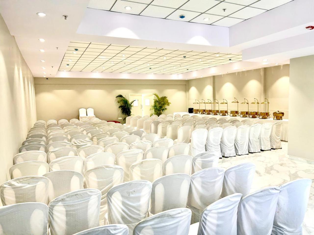 The Beacon Hotel Визакхапатнам Екстериор снимка