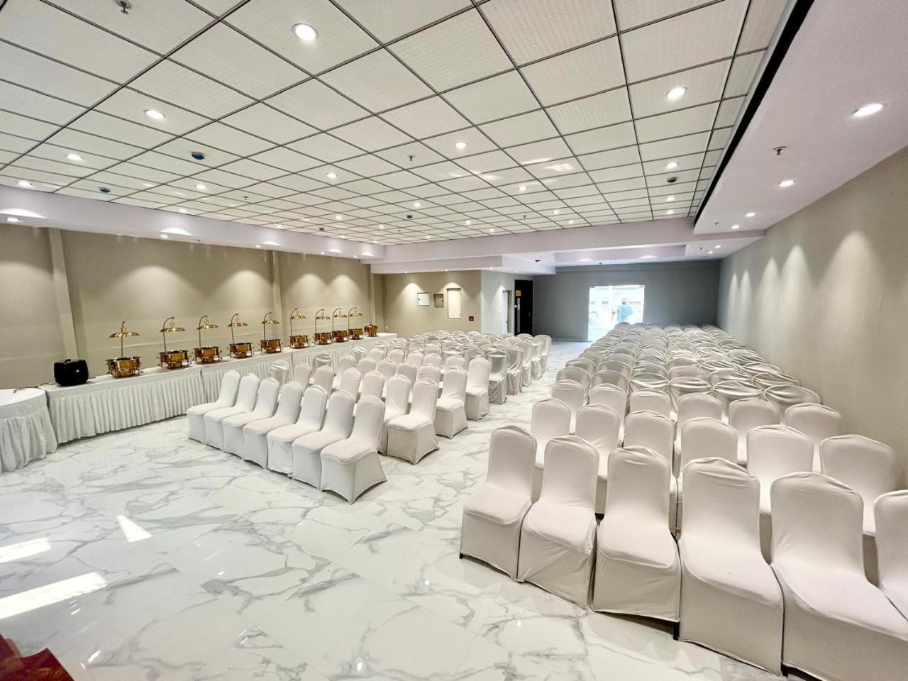 The Beacon Hotel Визакхапатнам Екстериор снимка